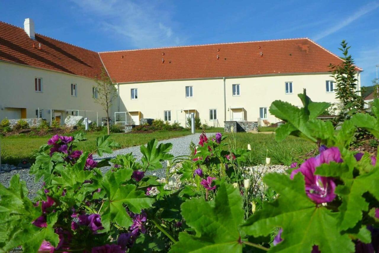 Ferienwohnungen Im Kloster ガルス・アム・カンプ エクステリア 写真